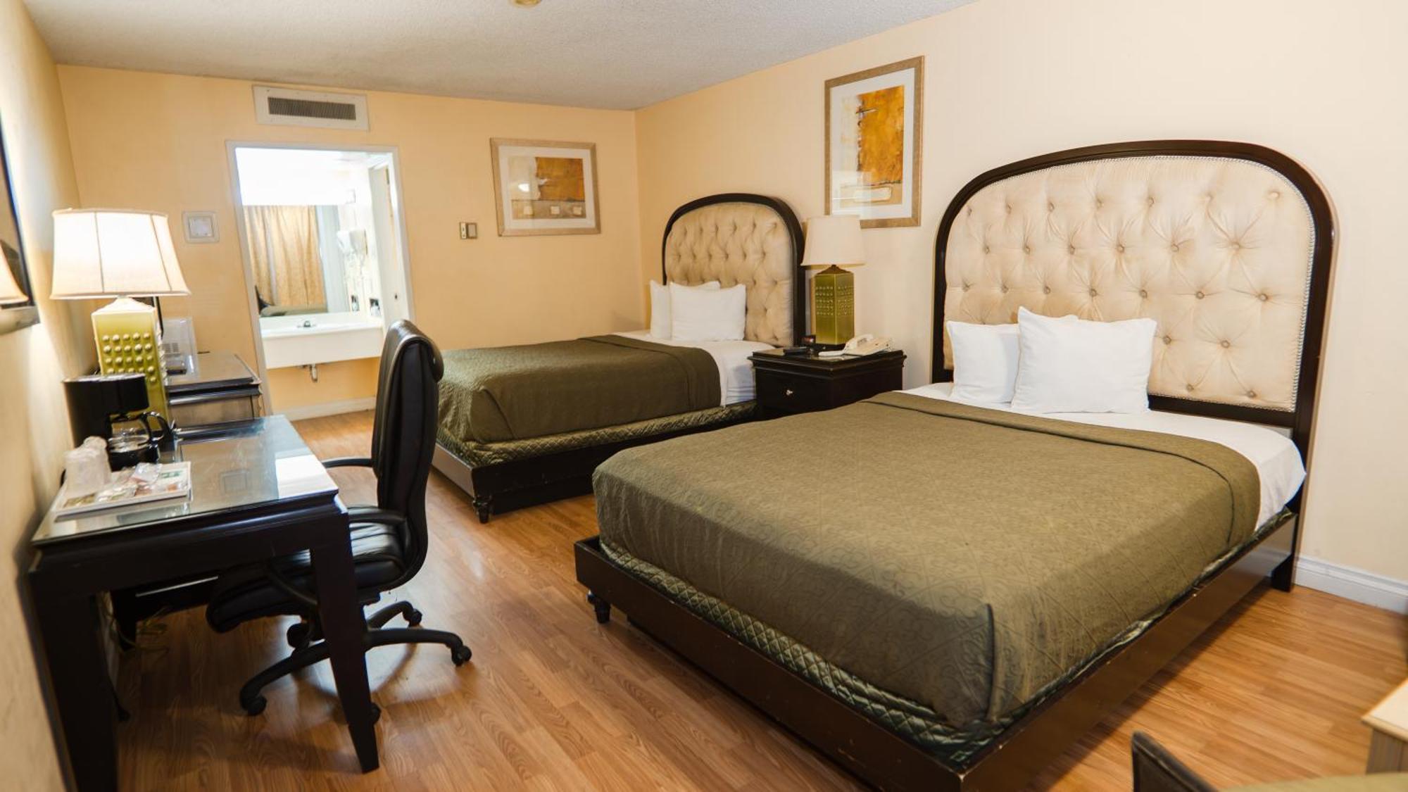 G T Hotels Inn & Suites Extended Stay 维克多维尔 外观 照片