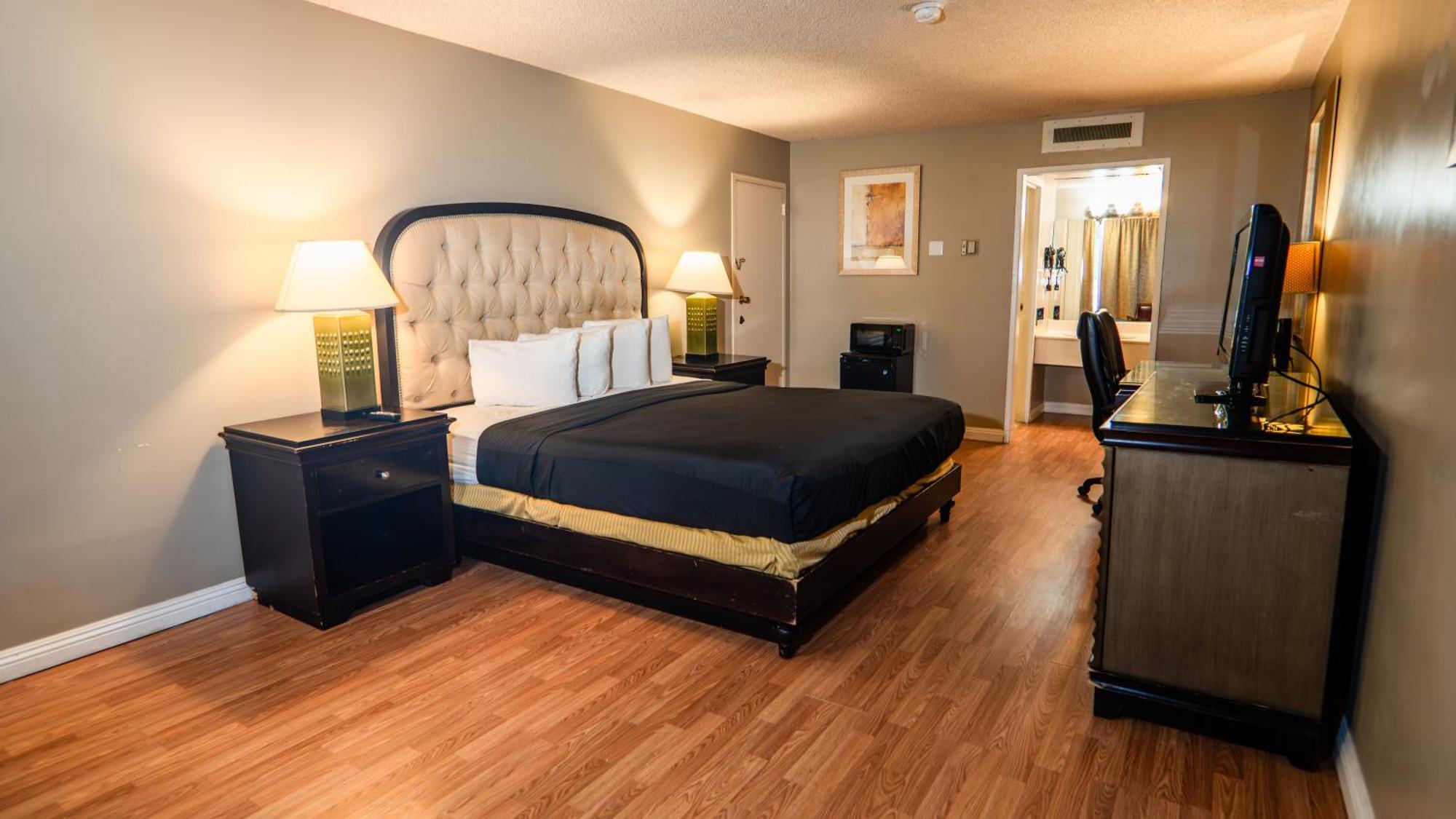 G T Hotels Inn & Suites Extended Stay 维克多维尔 外观 照片