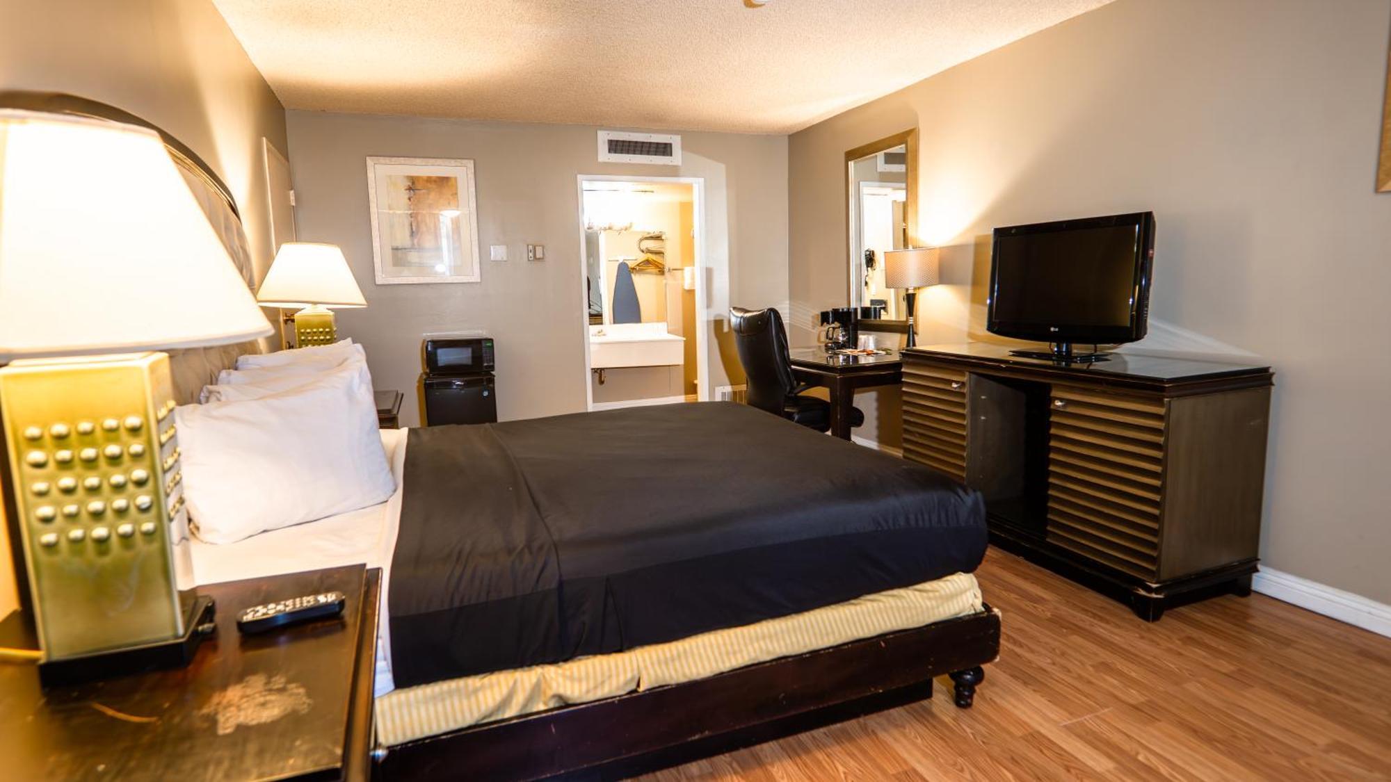 G T Hotels Inn & Suites Extended Stay 维克多维尔 外观 照片