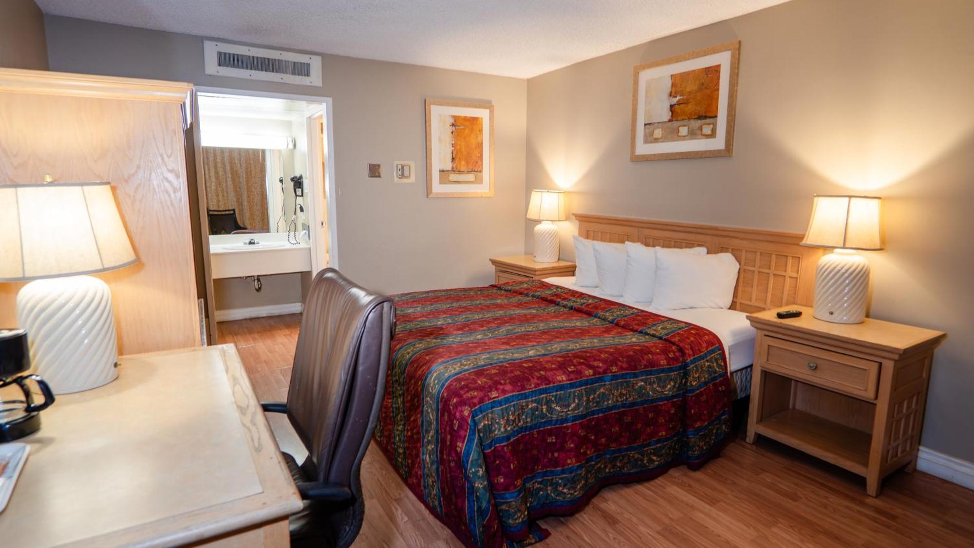 G T Hotels Inn & Suites Extended Stay 维克多维尔 外观 照片